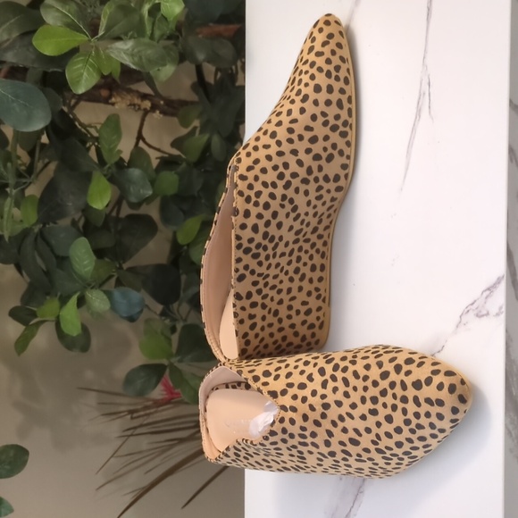 😎AWESOME DEAL😎 Leopard Slip On Wedges - Picture 6 of 12